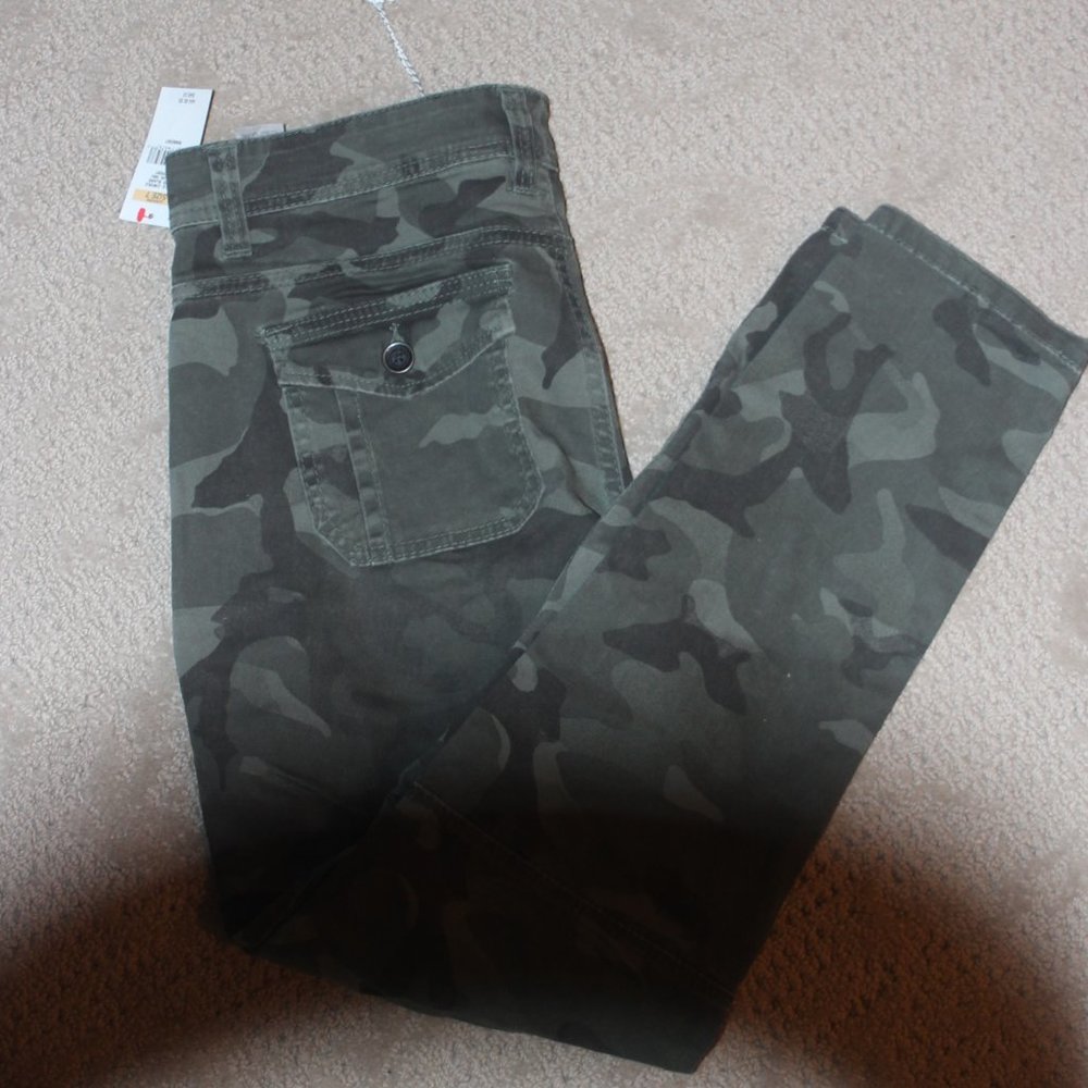 NWT UnionBay Camo Pants